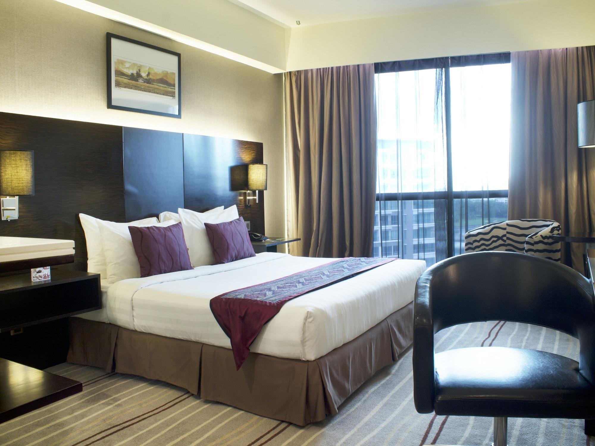 Hotel Ming Garden & Residences 4*