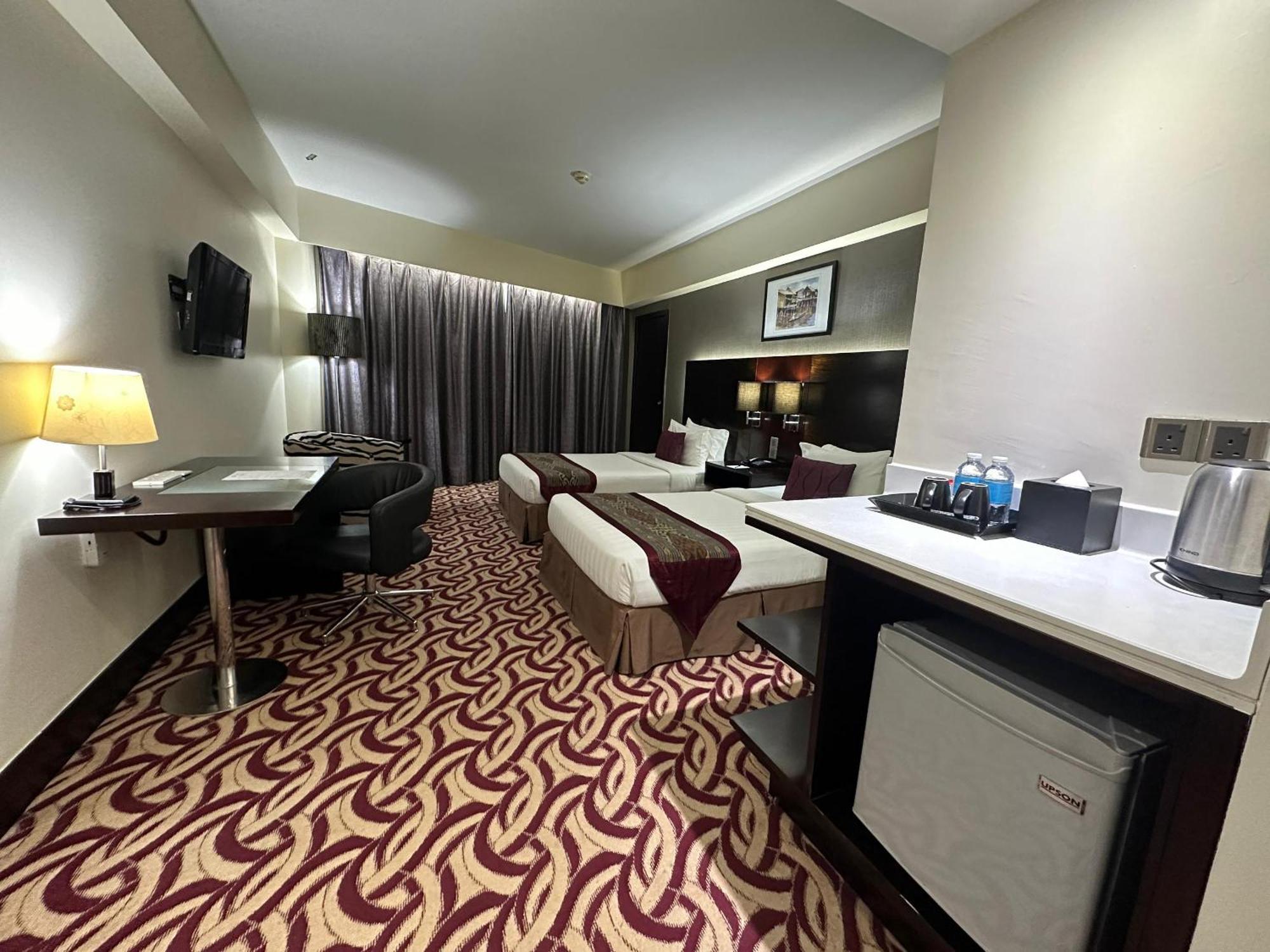 Hotel Ming Garden & Residences 4*