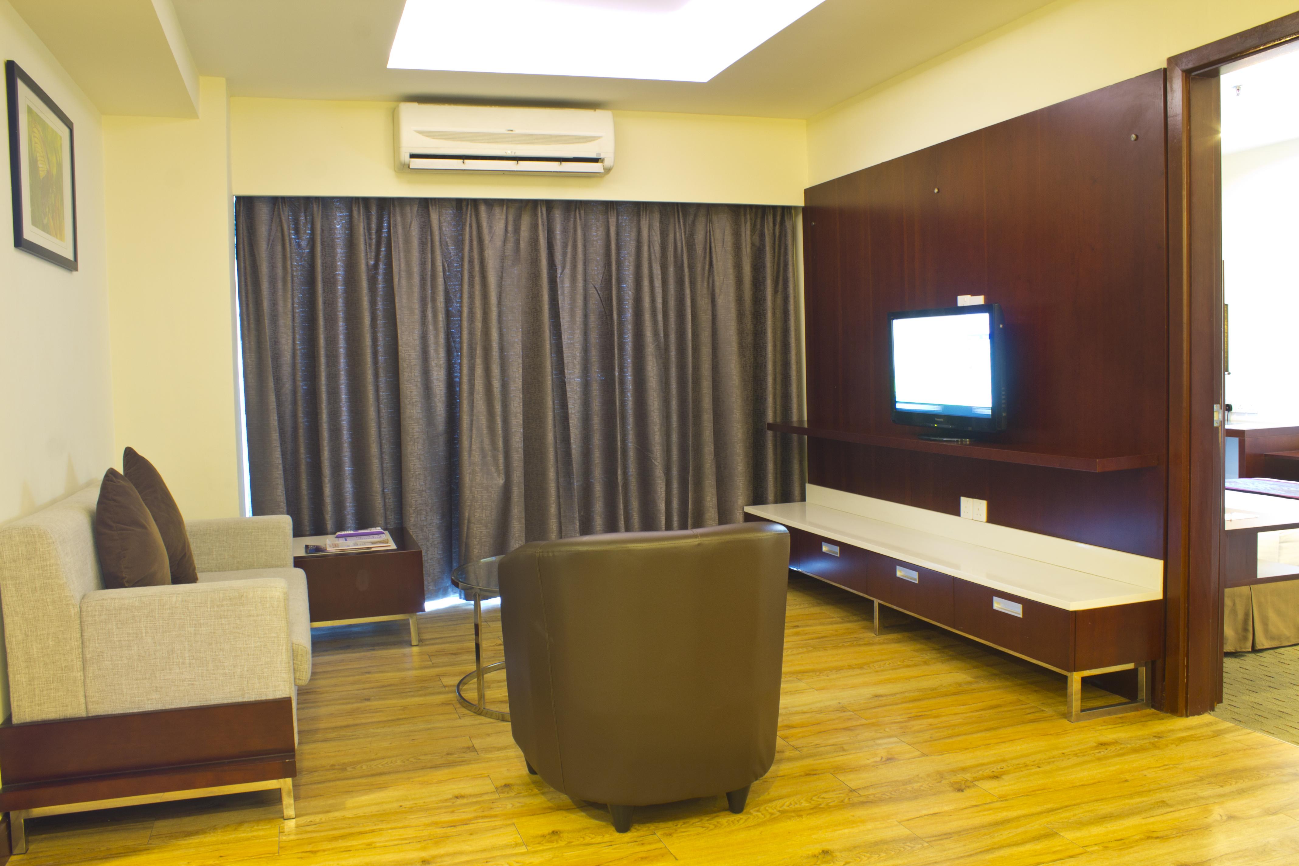 Hotel Ming Garden & Residences 4*